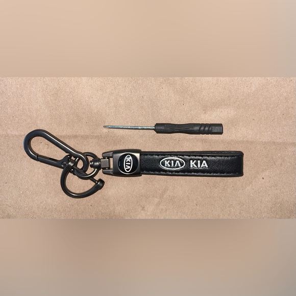 Kia Key Fob Keychain in Black Leather NWT - Picture 5 of 5